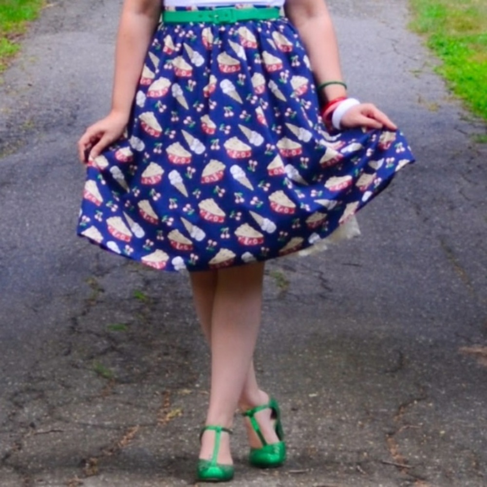 SALE 💎 ModCloth full skirt pockets Pie ice cream